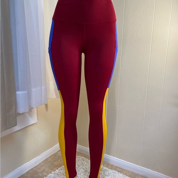 Power Hold Fabletics Red Blue Yellow High Rise Ex Small Athletic Leggings NWOT - Picture 2 of 14